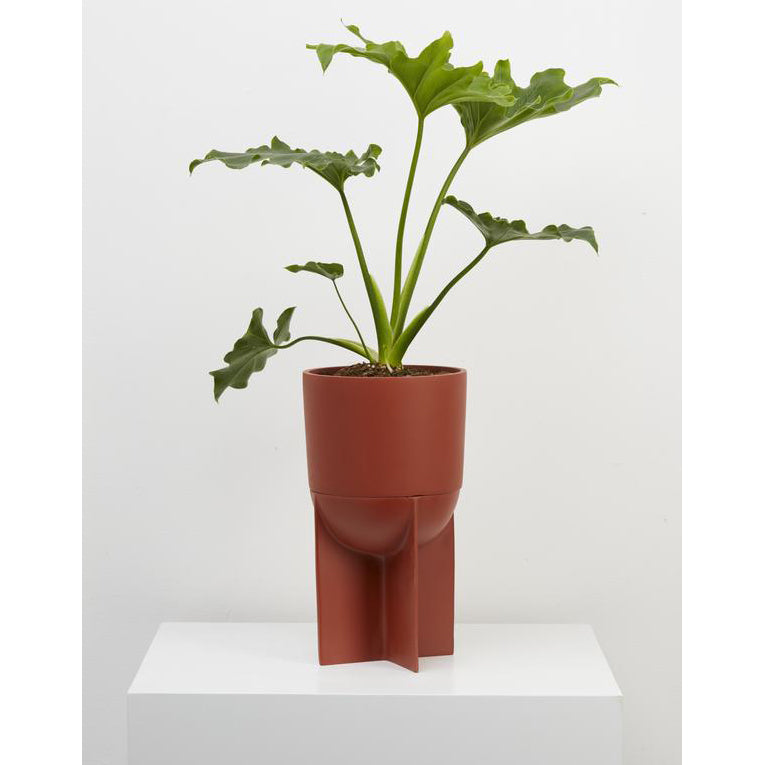 EROS PLANTER TALL TERRACOTA