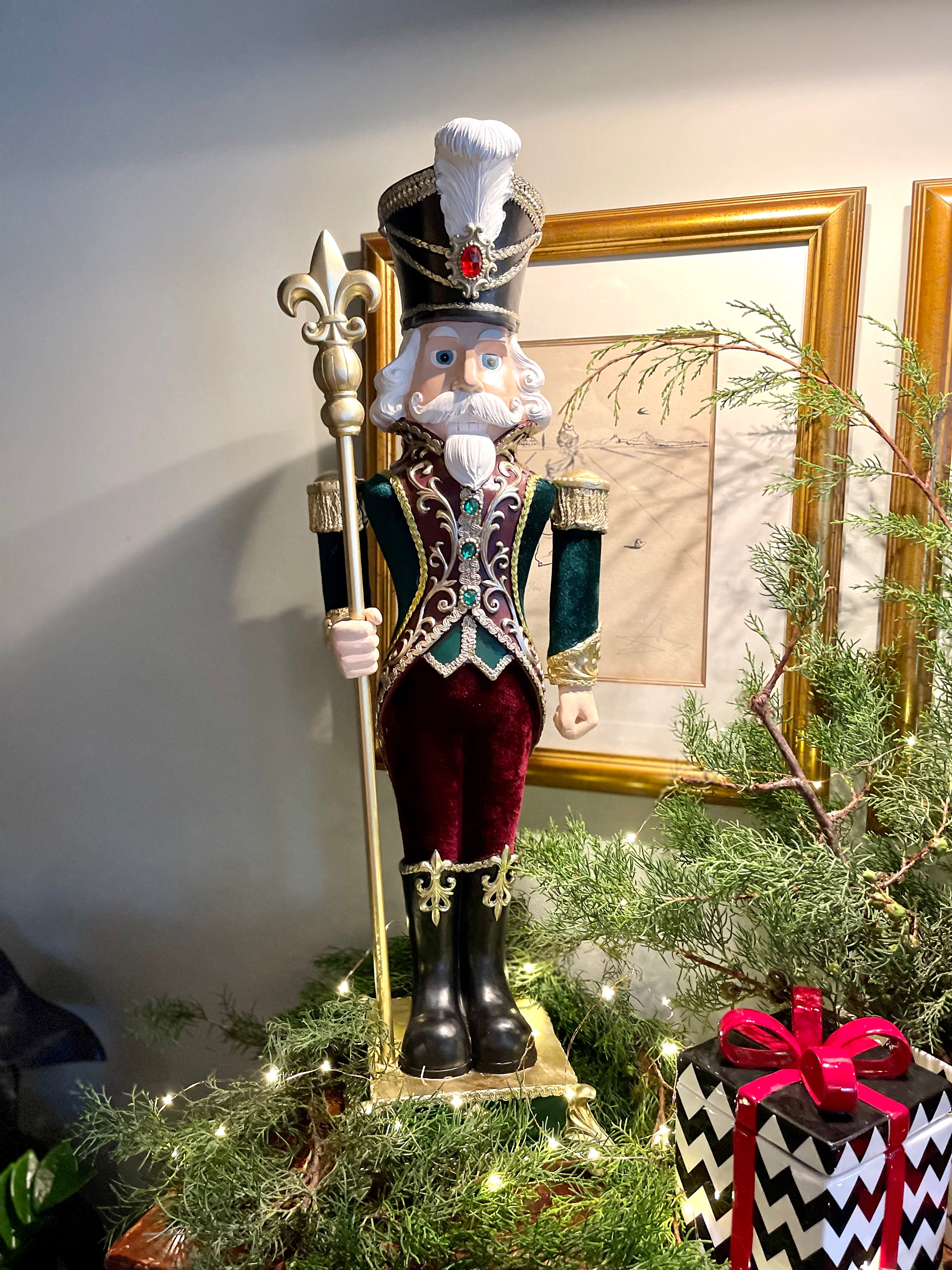 GREEN AND BURGUNDY VELVET SOLDIER