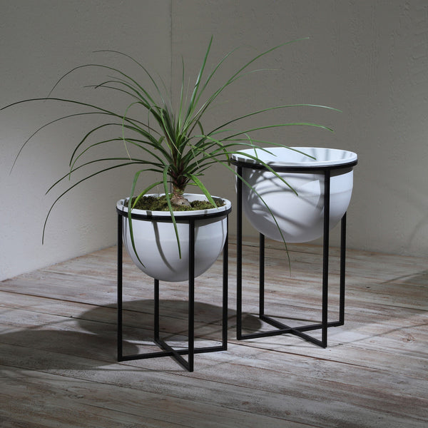PLANTER STAND WHITE S/2 11/12" (28/30cm)