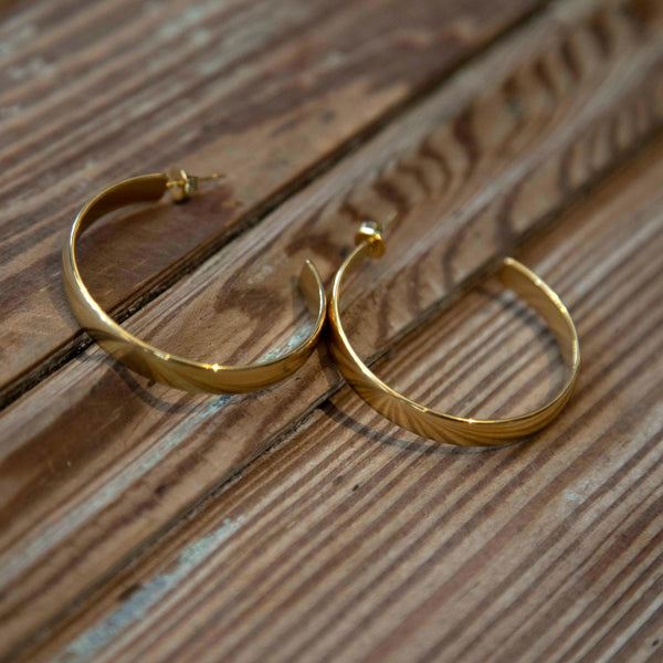 FALLON HOOP EAR LARGE GLD