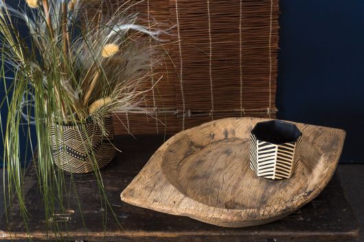 AGED WOODEN TRAY 23.75 x 16.0 x 2.5"