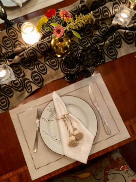 LINEN LOOK PLACEMAT LINE 13X19"