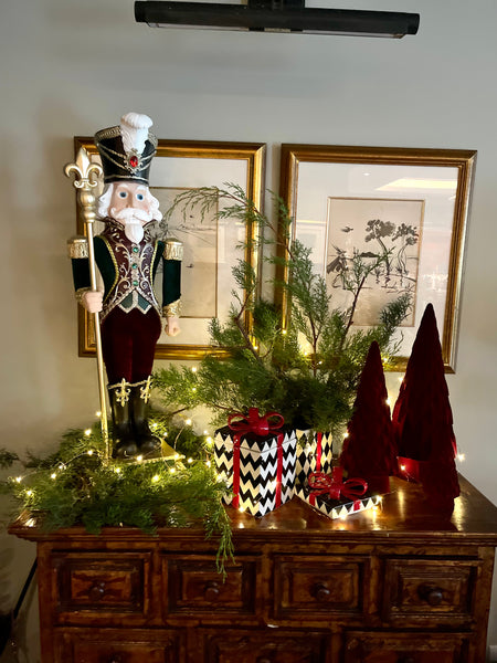 GREEN AND BURGUNDY VELVET SOLDIER