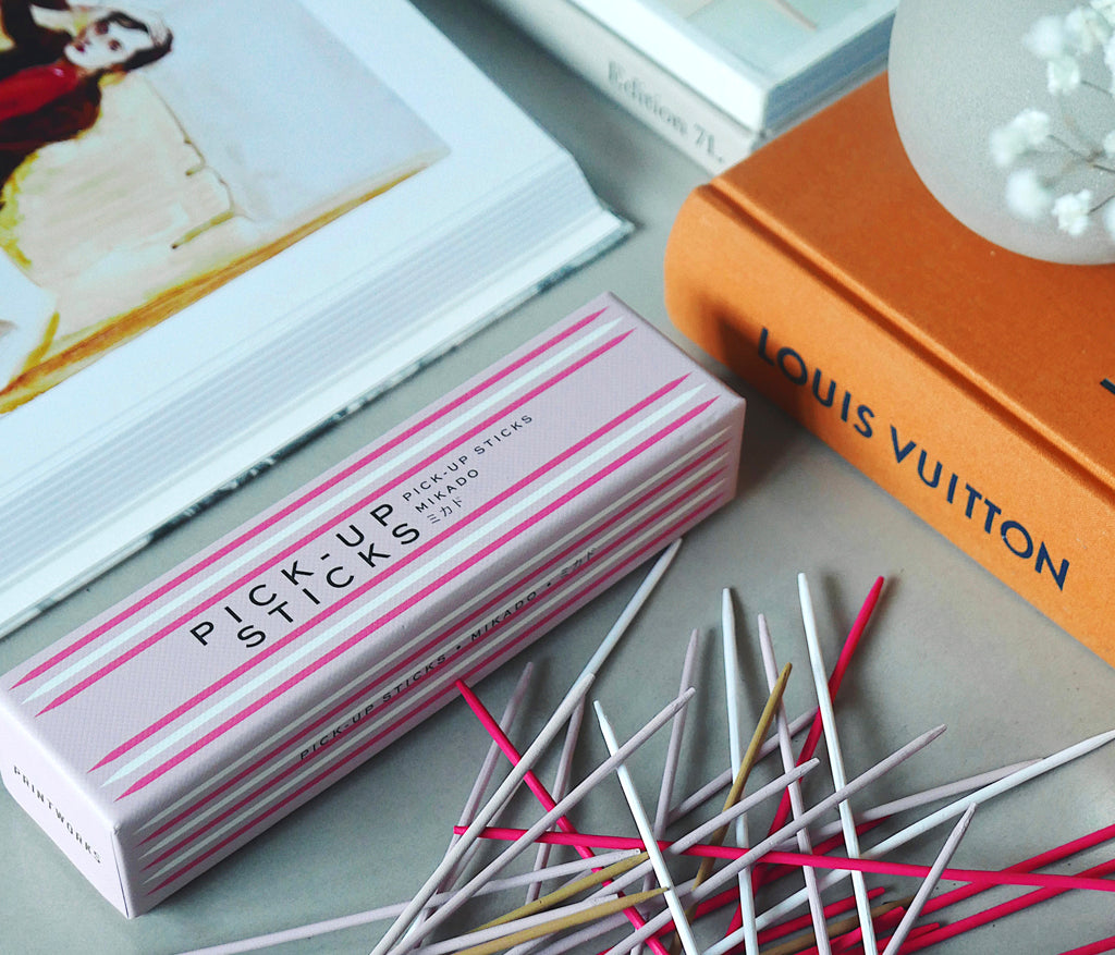 PLAY PICK UP STICKS
